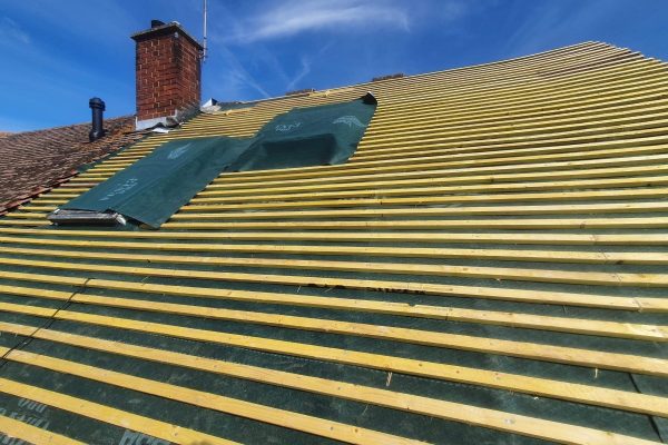 Gutters being repaired in Kilmessan